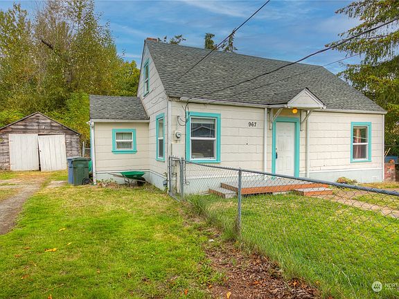 2nd image of 967 101st Street Ct E