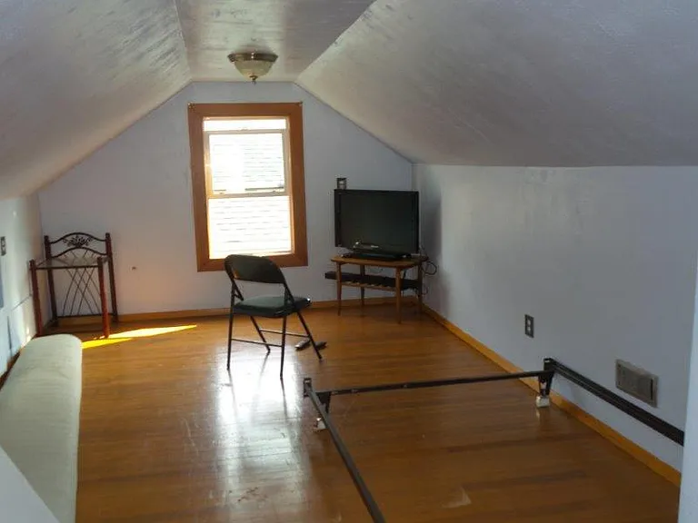 811 Cogean Ave — Photo 11
