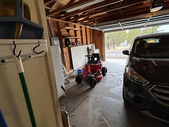 5th image of 13140 SE Southwood Dr
