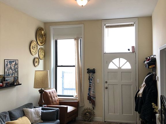 2nd image of 3112 N Western Ave APT 2R