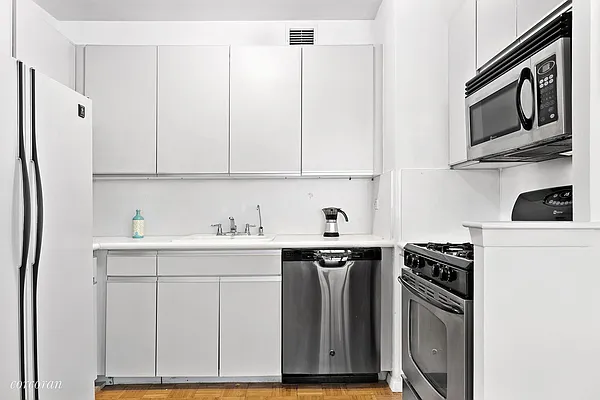 Rented by Corcoran | media 3