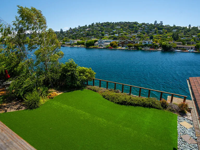 92 Lagoon Rd — Photo 3