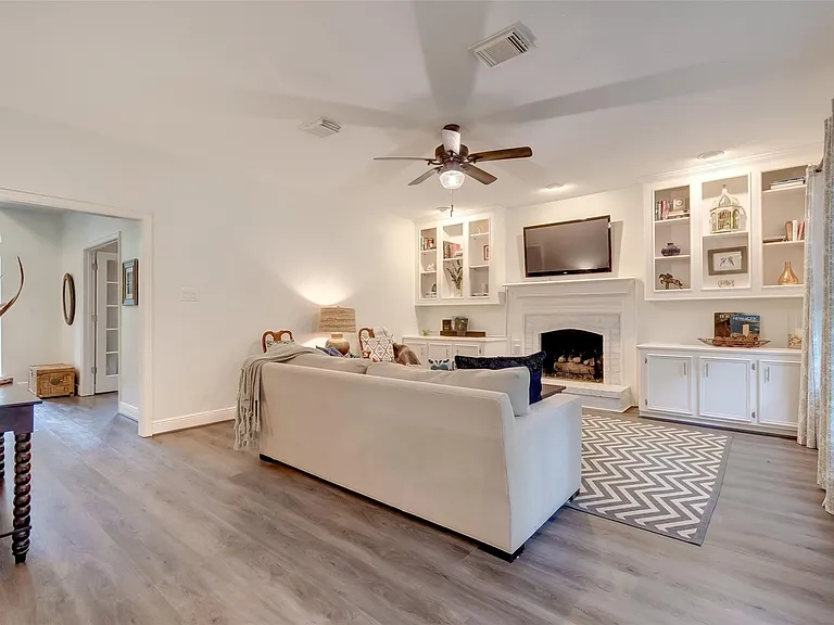 13011 Finch Brook Dr — Photo 25