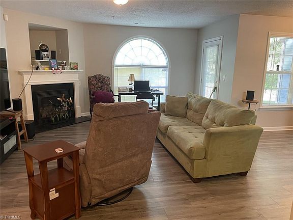 3rd image of 4325 Cedarcroft Ct APT 1C
