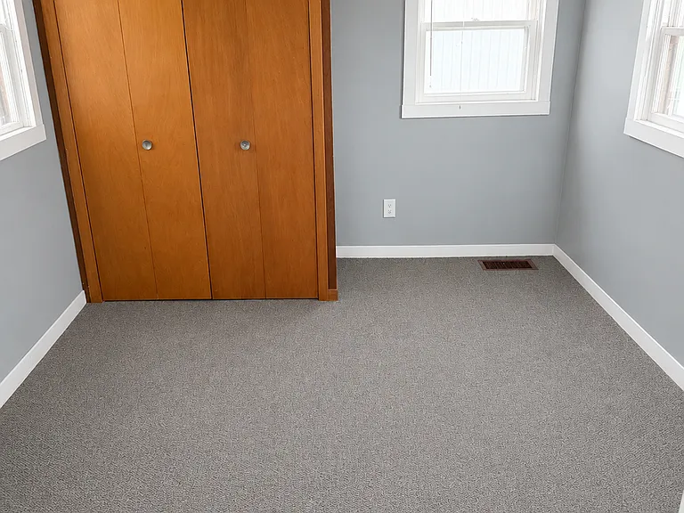 112 30th Ave N #1 — Photo 6