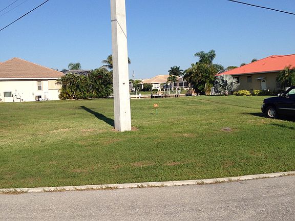 3rd image of 562 Monaco Dr