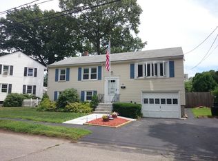 90 Westmoor Rd, West Roxbury, MA 02132