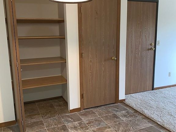 4th image of 476 13th Ave S APT 2