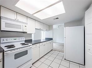 4th image of 2416 Swailes Dr #5-1