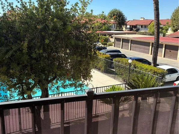 25584 Sharp Dr APT F, Hemet, CA 92544