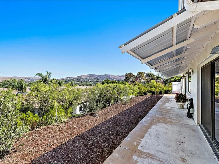 31645 Rancho Viejo Rd — Photo 10