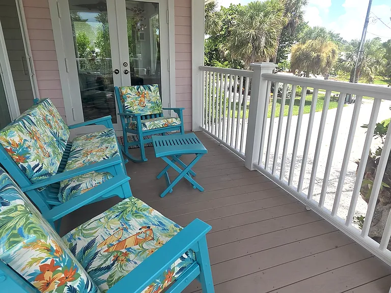 Front Upper Deck