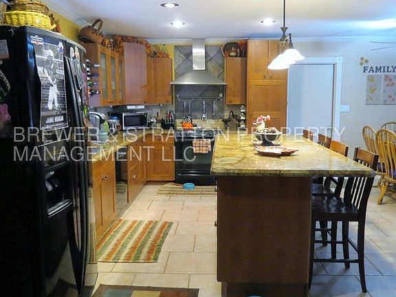 2nd image of 5222 E Waltann Ln