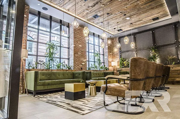 Rented by EXR | media 12