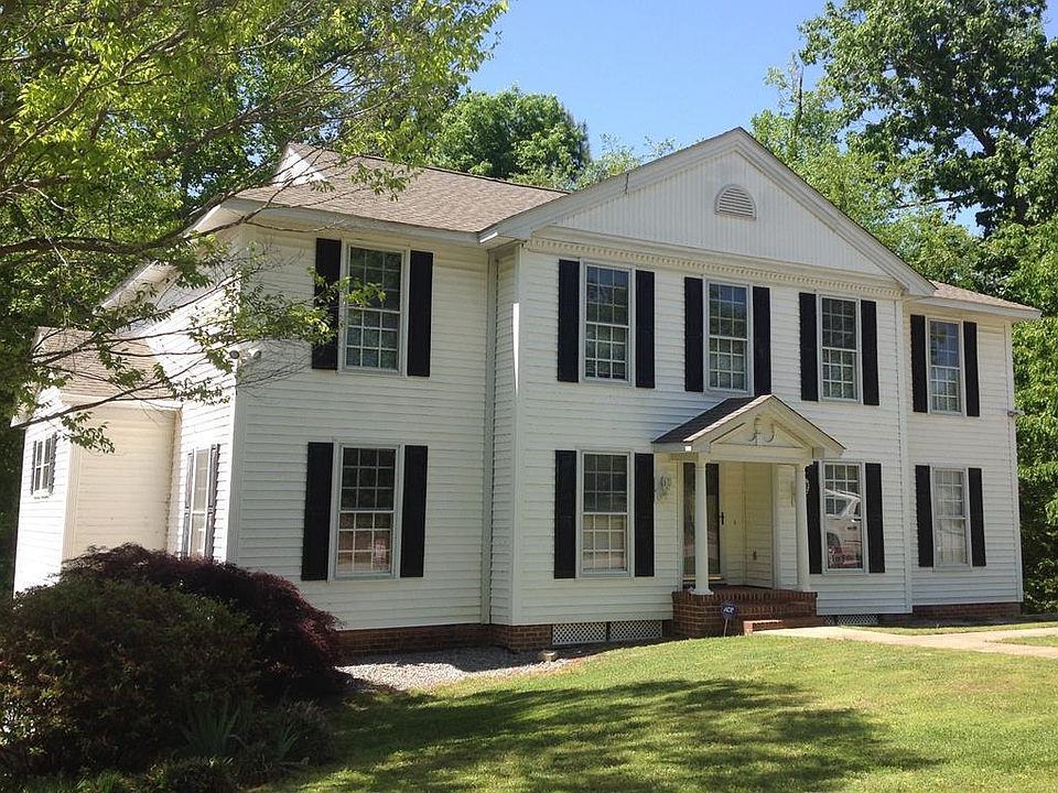 1st image of 128 Mina St
