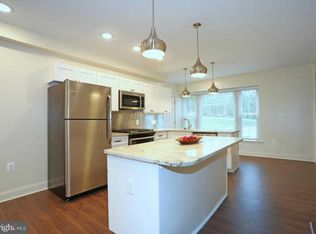 6 Garrison View Rd, Owings Mills, MD 21117