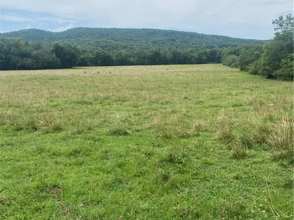 215 Highway, Oark, AR 72852