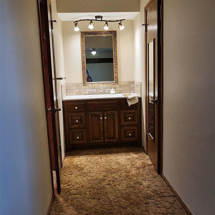 2nd image of 617 Hillcrest Dr