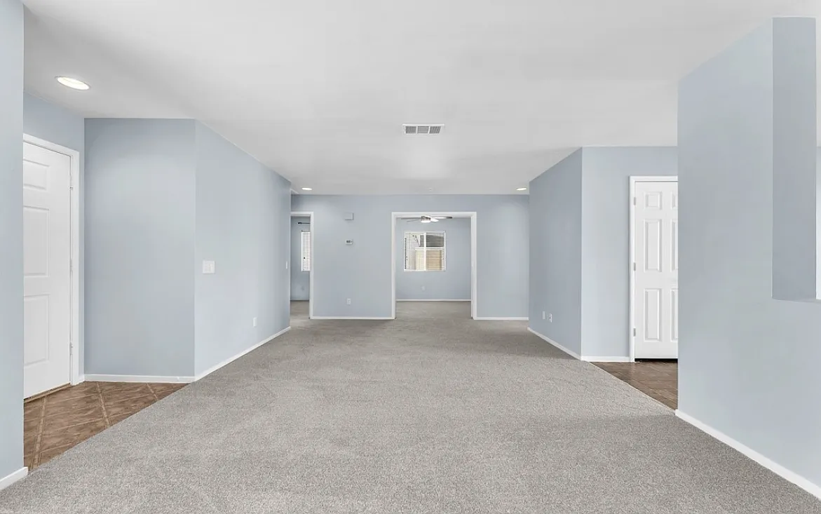 3 bed, 1196 sqft, $1,850 — Photo 4