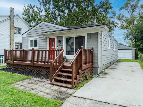 46 W Mapledale Ave, Hazel Park, MI 48030