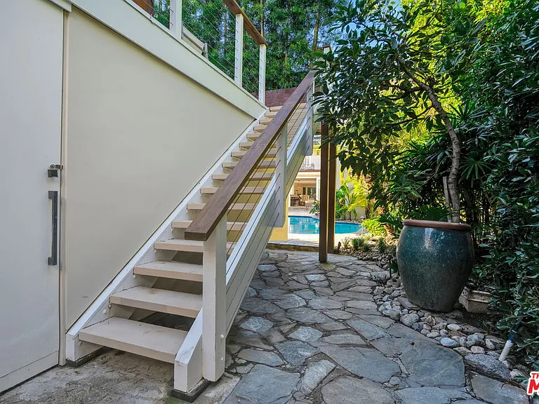 314 Palisades Ave — Photo 56