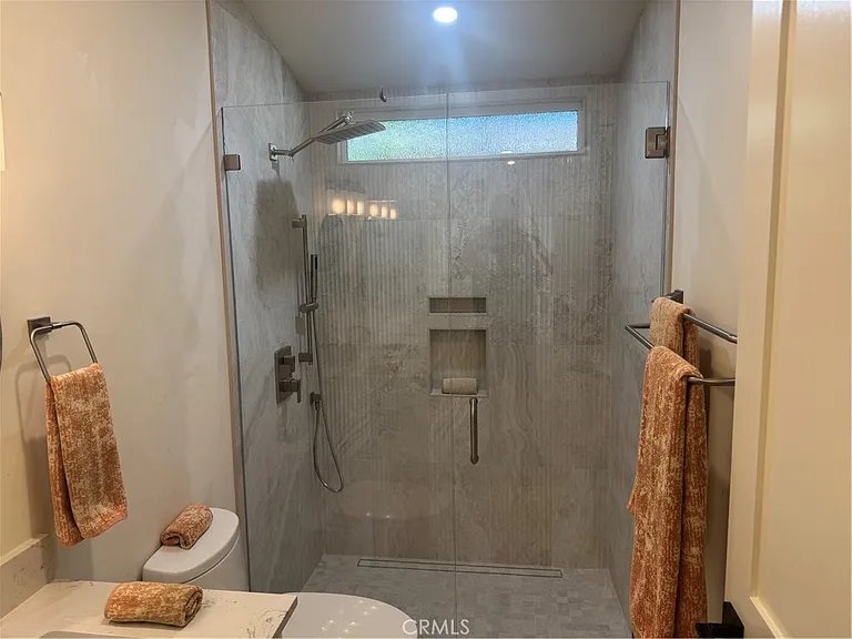 820 Saint Clair St #1 — Photo 11