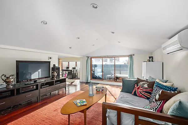 Sold by Keller Williams NYC | media 20