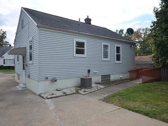 5th image of 1843 Cameroon Ct