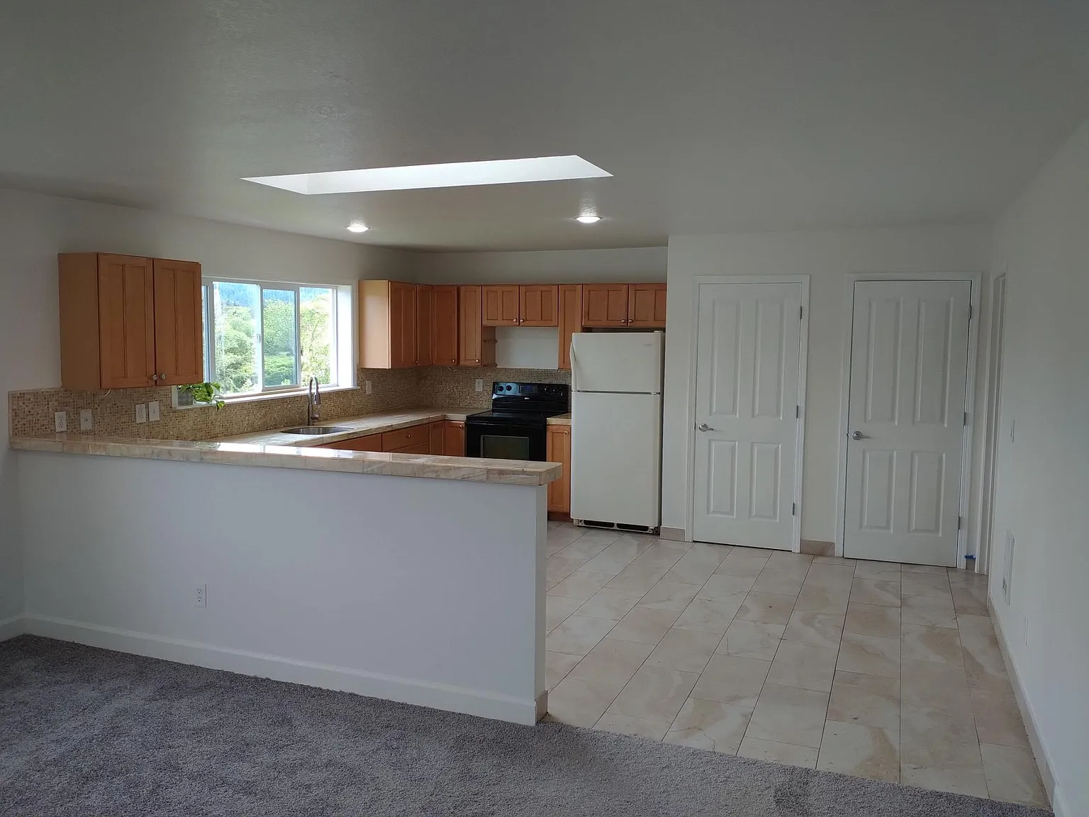 935 Avenue S — Photo 3