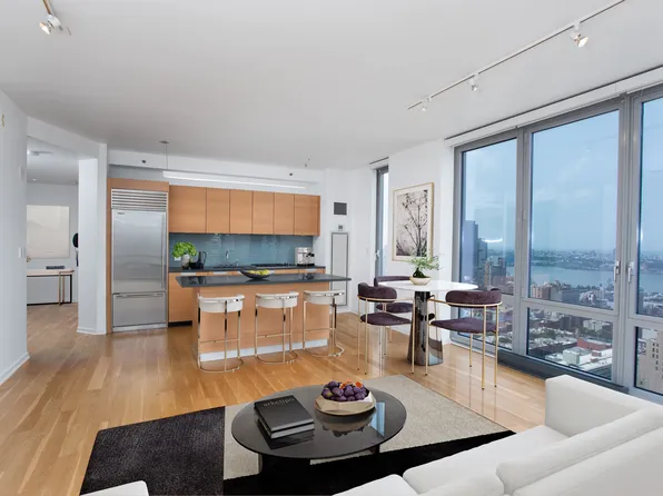 310 West 52nd Street image 1 of 11