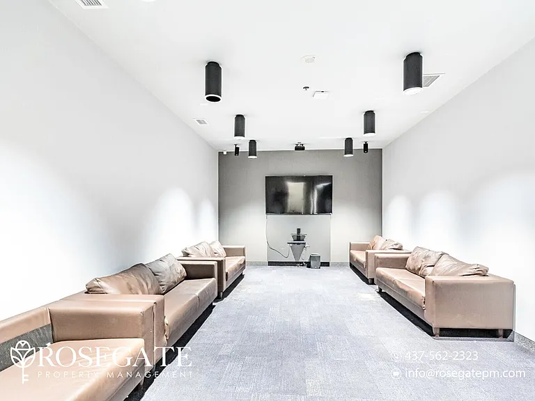 318 Spruce St #809 — Photo 14