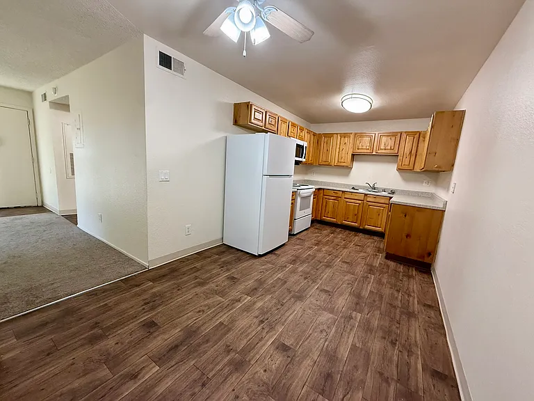 Point Natomas — Photo 18