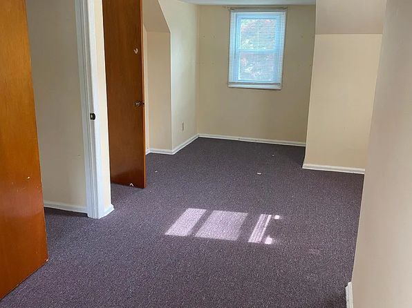 25 Long St FLOOR 2