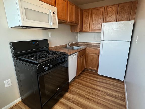 4th image of 2500 N Van Dorn St APT 1516