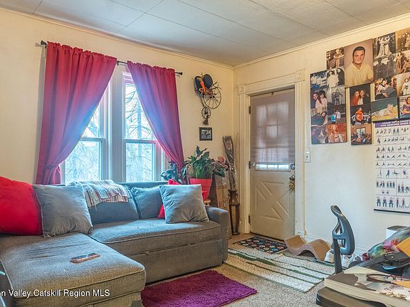 4th image of 7 Ellsworth St