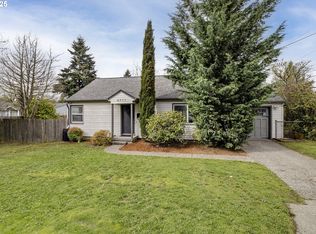 6711 SE 76th Ave, Portland, OR 97206