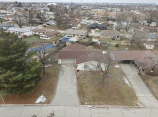 504 Thomas Dr, Marshalltown, IA 50158