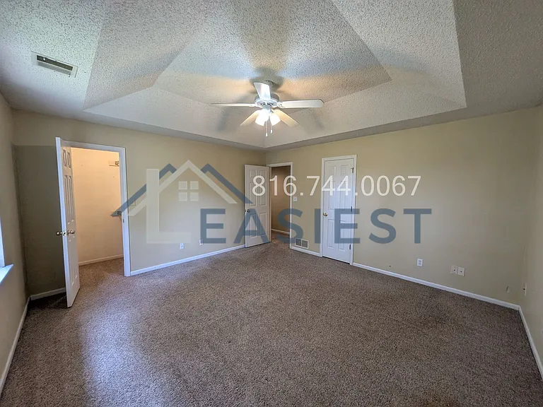 1855 NE Knollbrook St — Photo 15