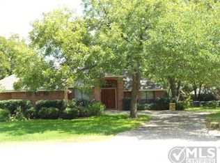8907 Halfway Hill Ct, Granbury, TX 76049