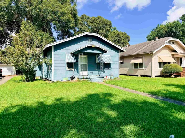 3537 9th St, Port Arthur, TX 77642