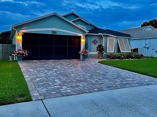 1st image of 8053 Bracken Ln
