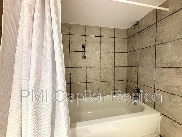 9608 Page Ave — Photo 33