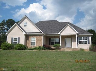 1130 Whispering Lakes Dr, Madison, GA 30650