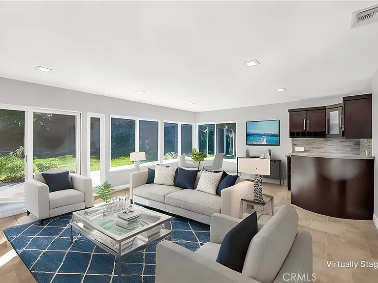 4642 Poe Ave — Photo 14