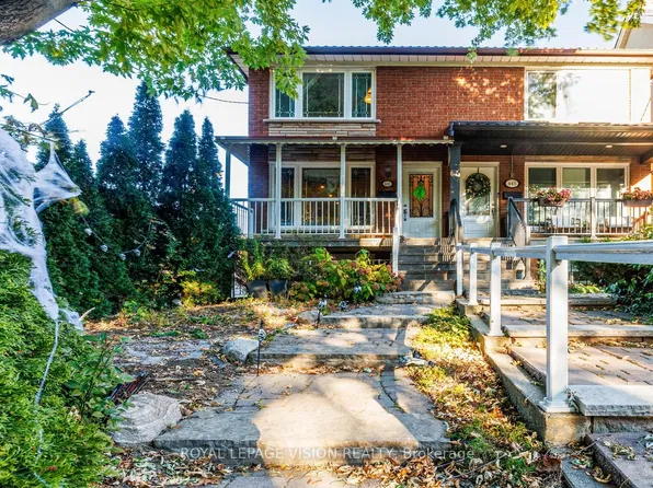 445 Shaw St, Toronto, ON M6J 2X4