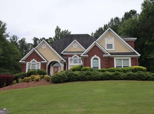 3741 Raven Wood Chas, Stockbridge, GA 30281