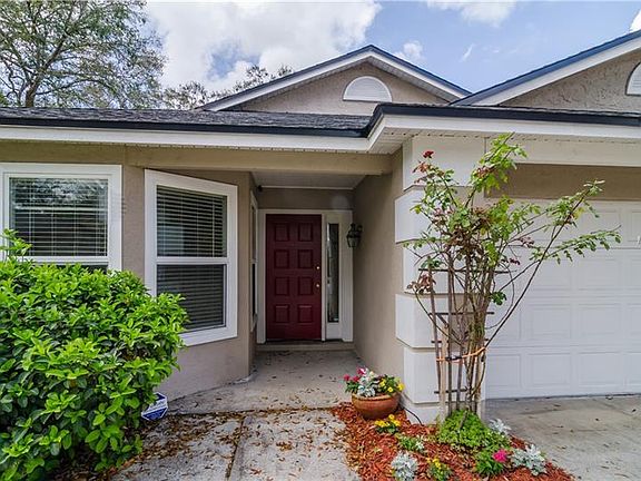 2nd image of 4208 Cloverleaf Pl