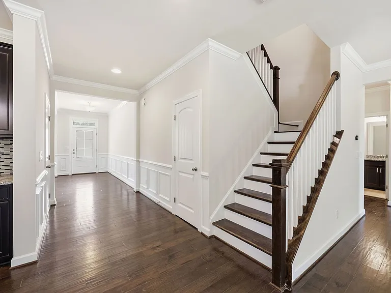 304 Atwood Dr — Photo 50
