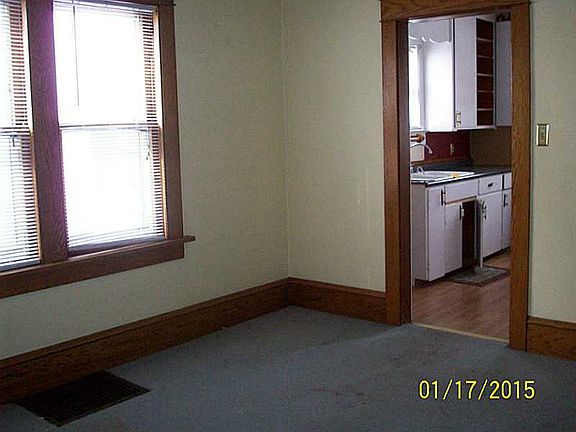 5th image of 1116 W 25th St