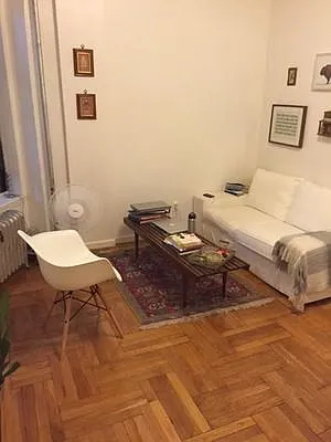 Rented by Lang Realty LLC | media 14